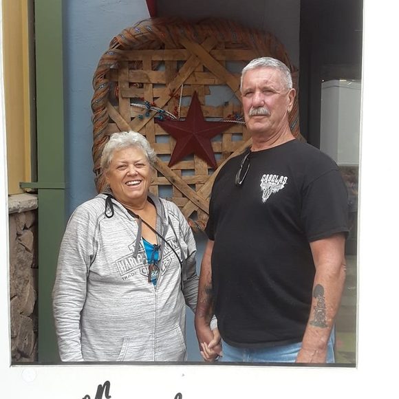 Meet your Posher, Debra - Picture 1 of 1